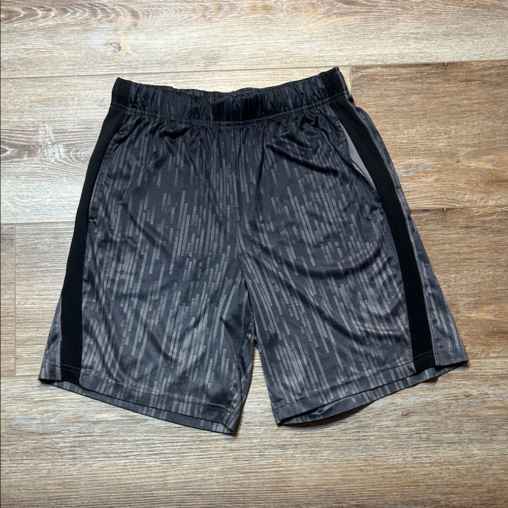 Tek Gear Men's Gray Patterned Athletic Shorts